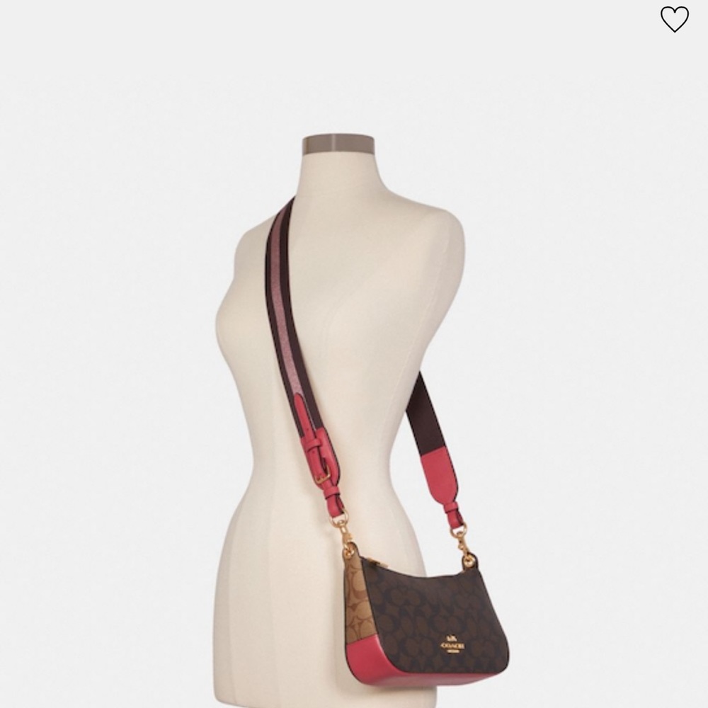 COACH 🆕 Jes Baguette In Blocked Signature Canvas